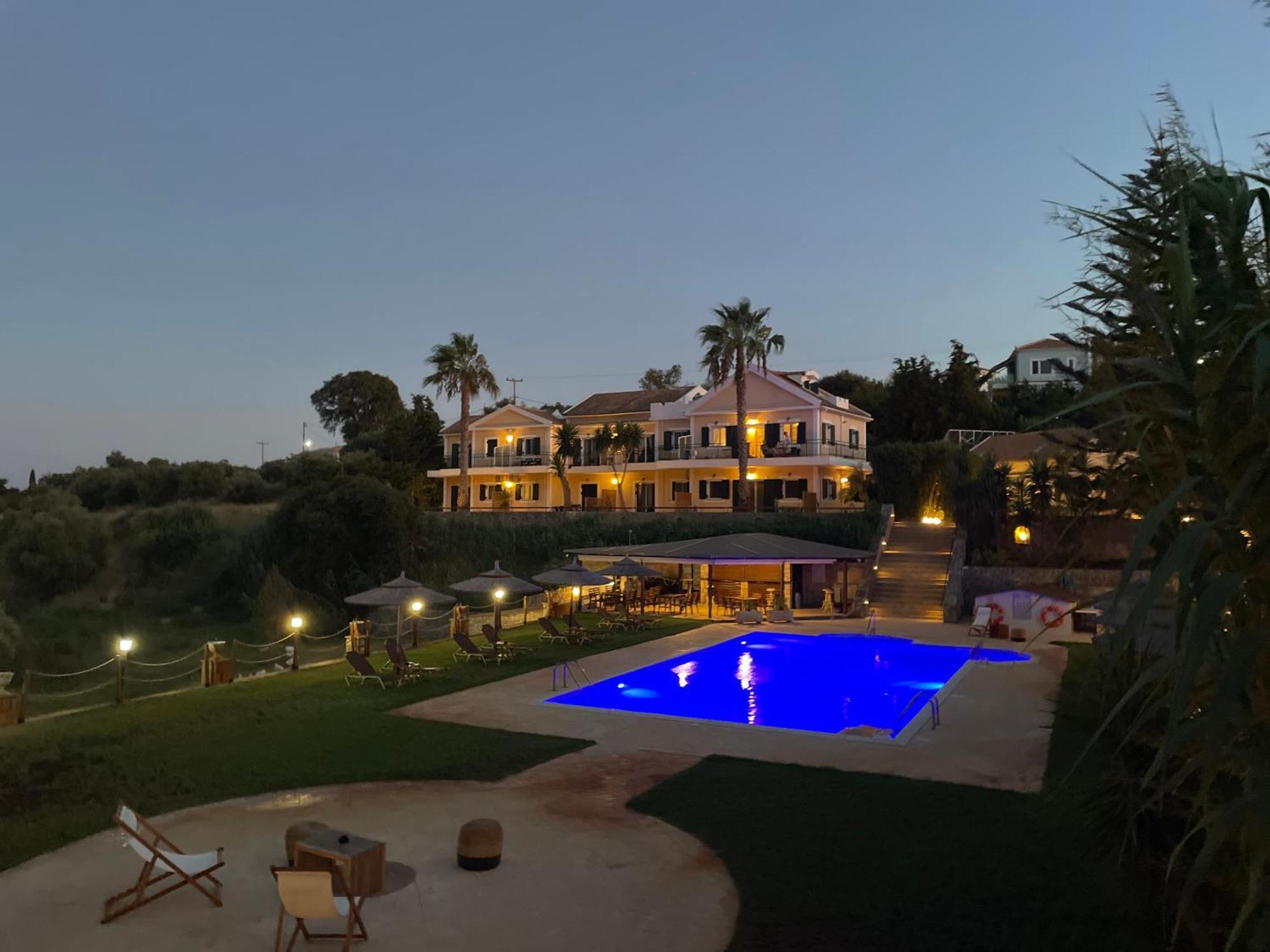 Theros Retreat Spartià Exterior photo