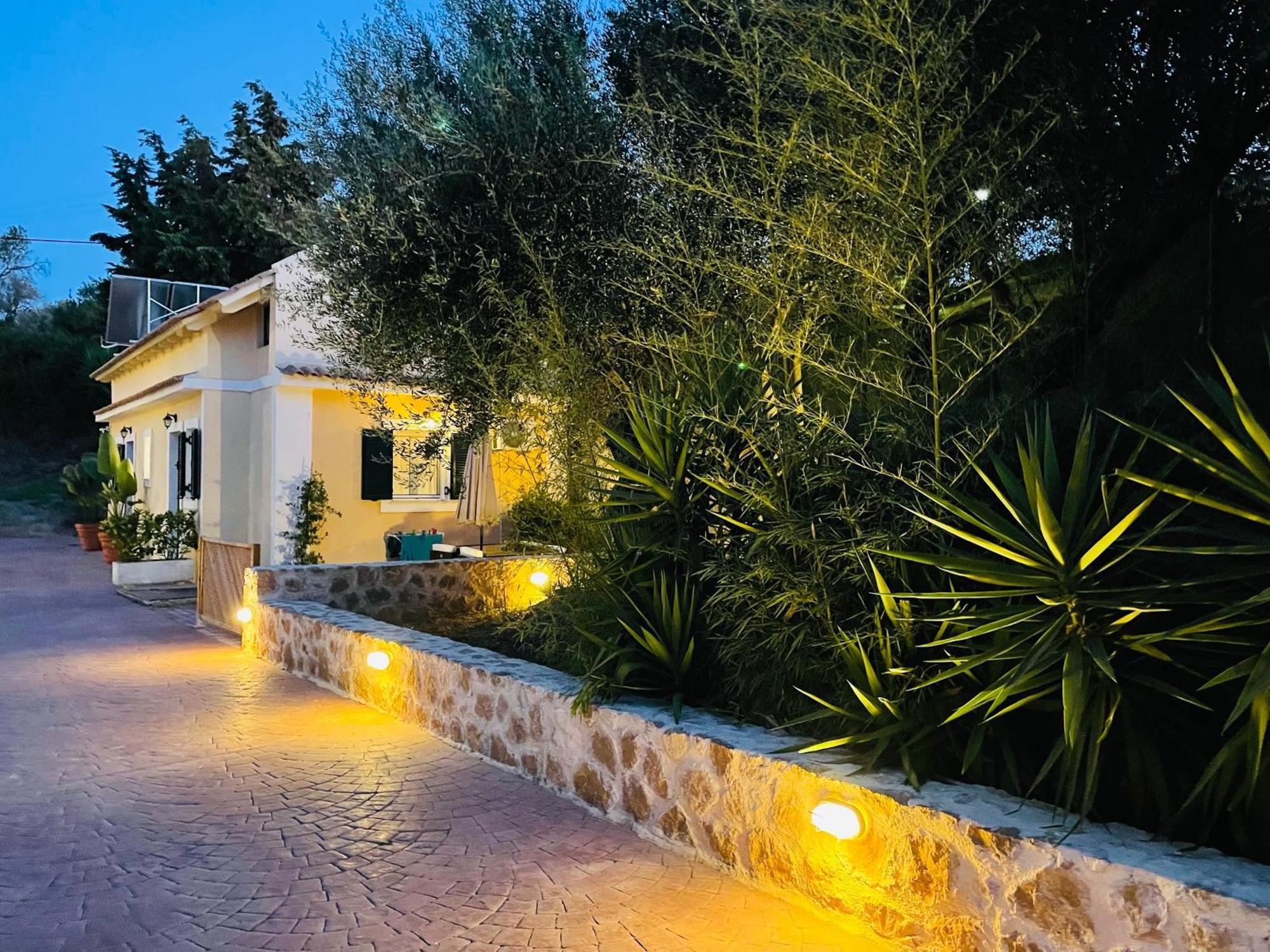 Theros Retreat Spartià Exterior photo